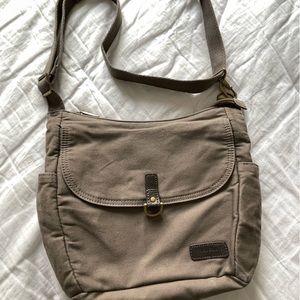 Travelon messenger crossbody